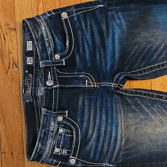 Miss Me Signature Slim Boot Jeans - Picture 6 of 10